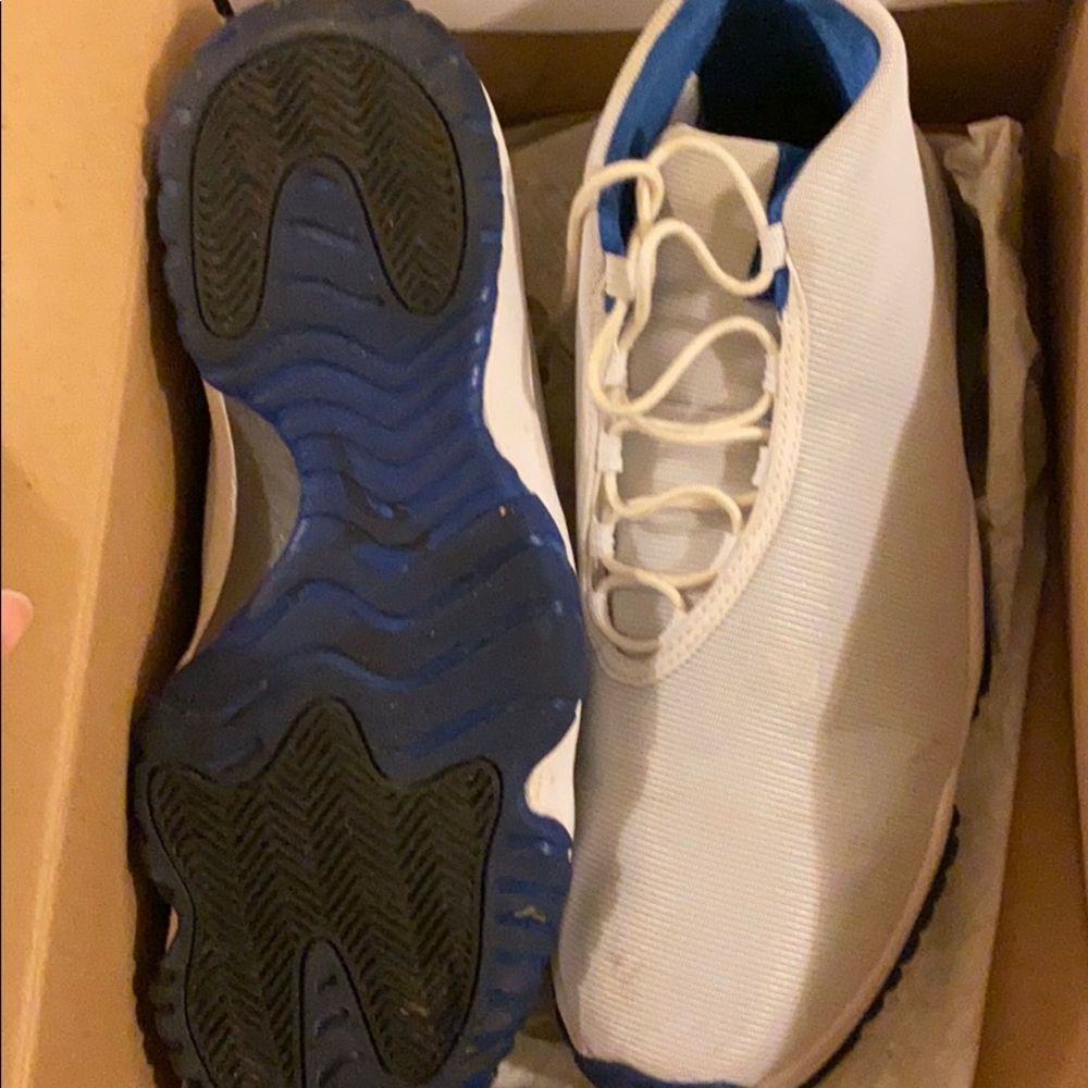 Jordan future - Picture 4 of 5